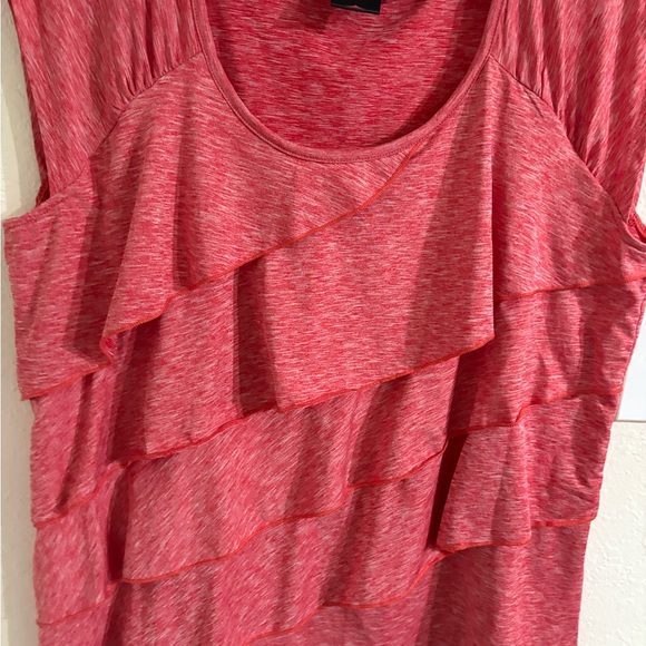 NWOT Rafaella Women's Ruffled Top. - Picture 5 of 9